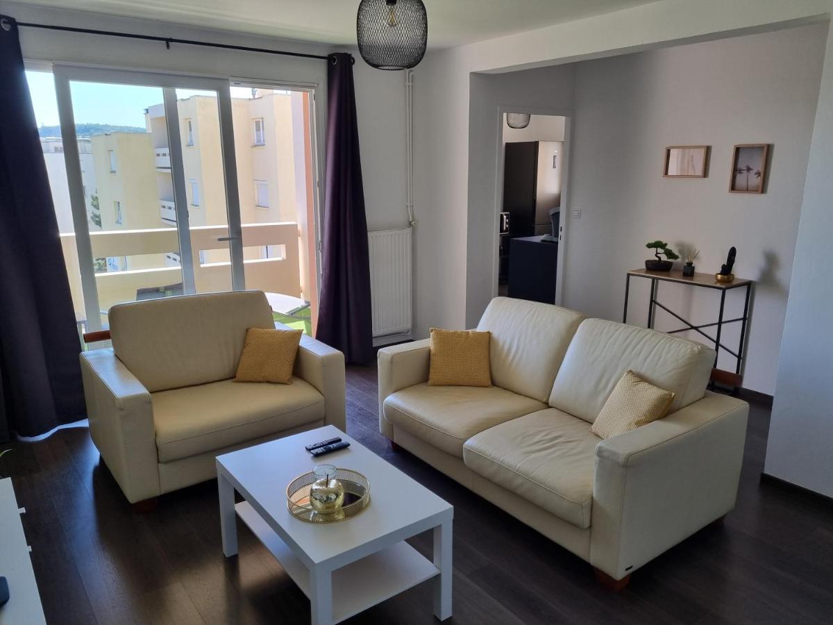 Bel Appartement 2 Chambres ,Residence Privee Givet Exterior photo